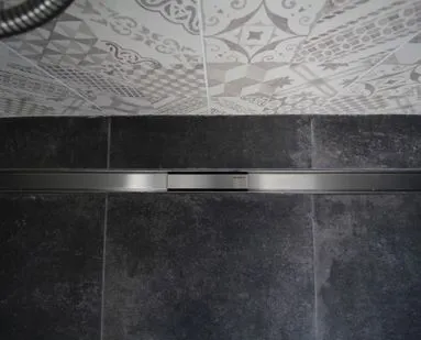 Dettaglio rivestimenti bagno 