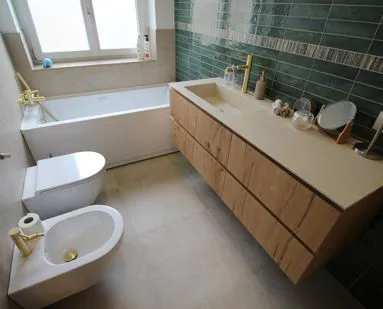 Bagno principale ristrutturato – vista generale