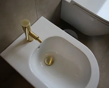Sanitari sospesi installati