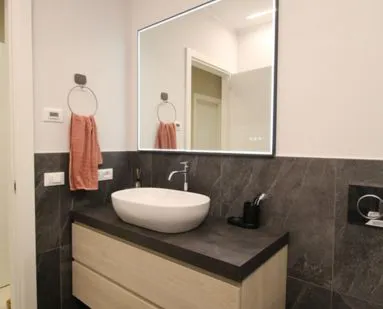 Bagno ristrutturato secondario 