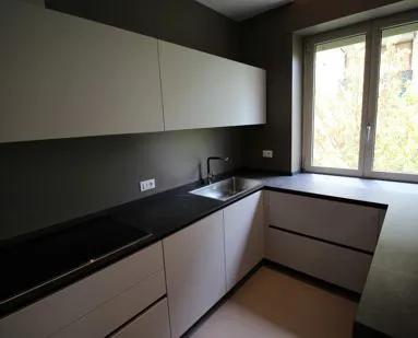 Cucina con affaccio sul living
