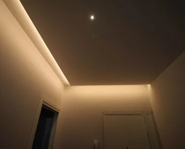Controsoffitto con luce indiretta