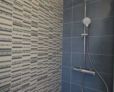 Rivestimento doccia