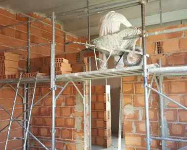 Lavori di costruzione al grezzo